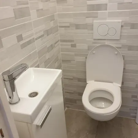 Apartament With Garden