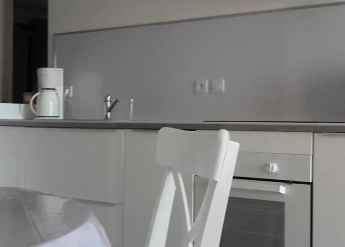 アパート With Garden