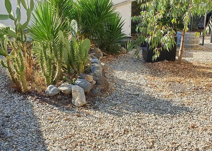 アパート With Garden *